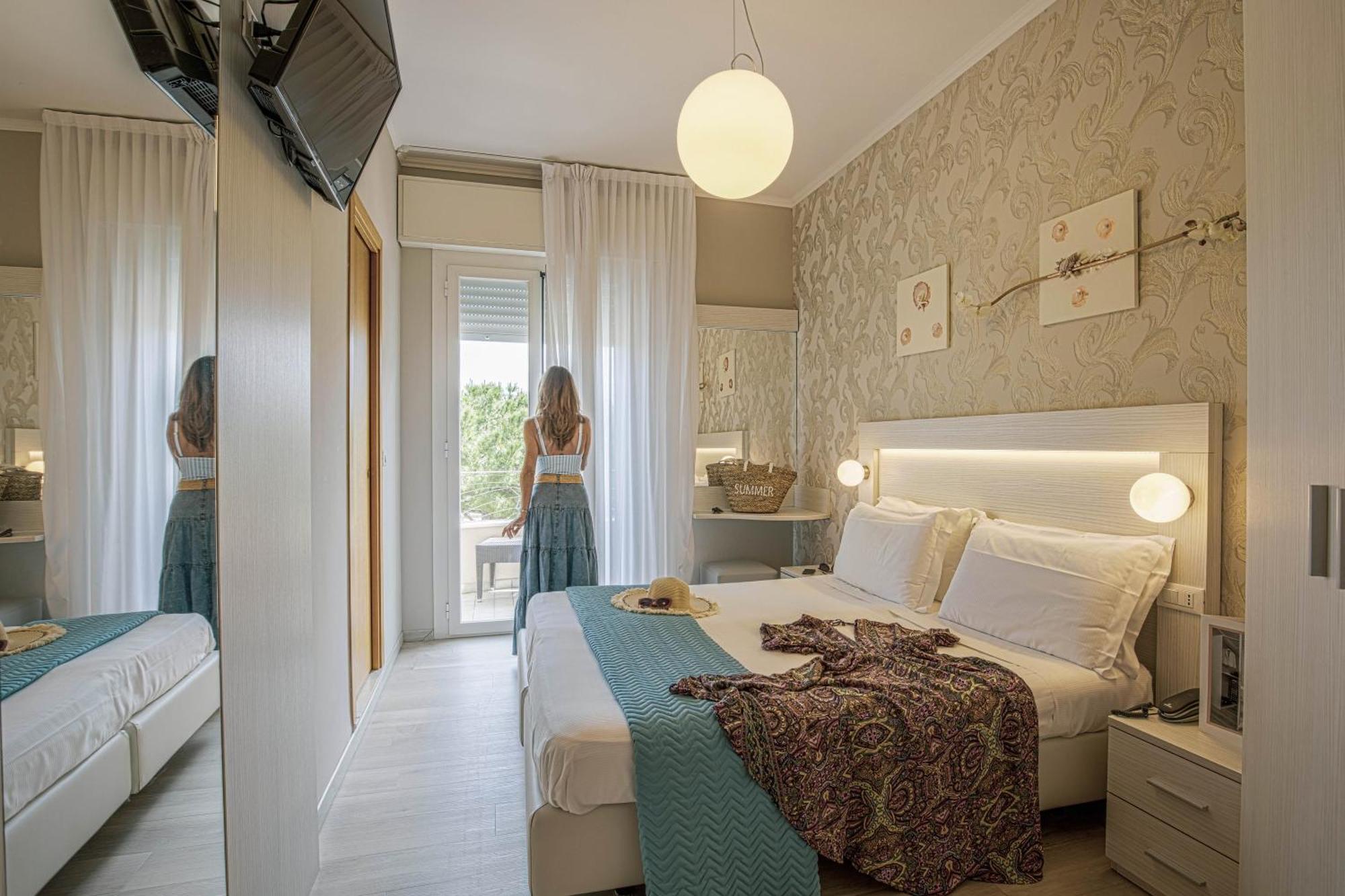 Hotel Ombretta Mare 리미니 외부 사진