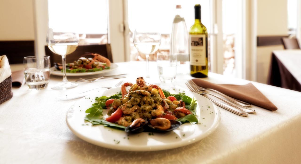 Hotel Ombretta Mare 리미니 외부 사진