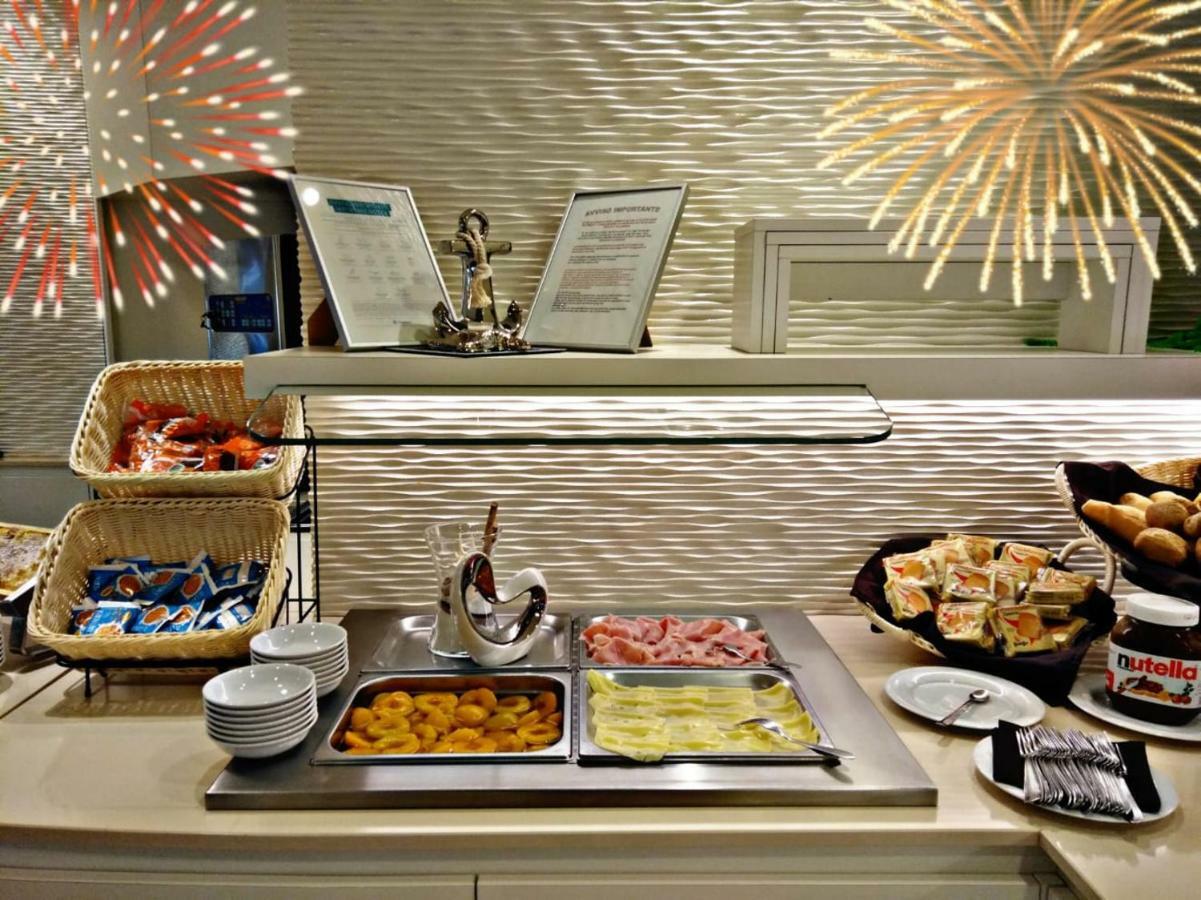 Hotel Ombretta Mare 리미니 외부 사진